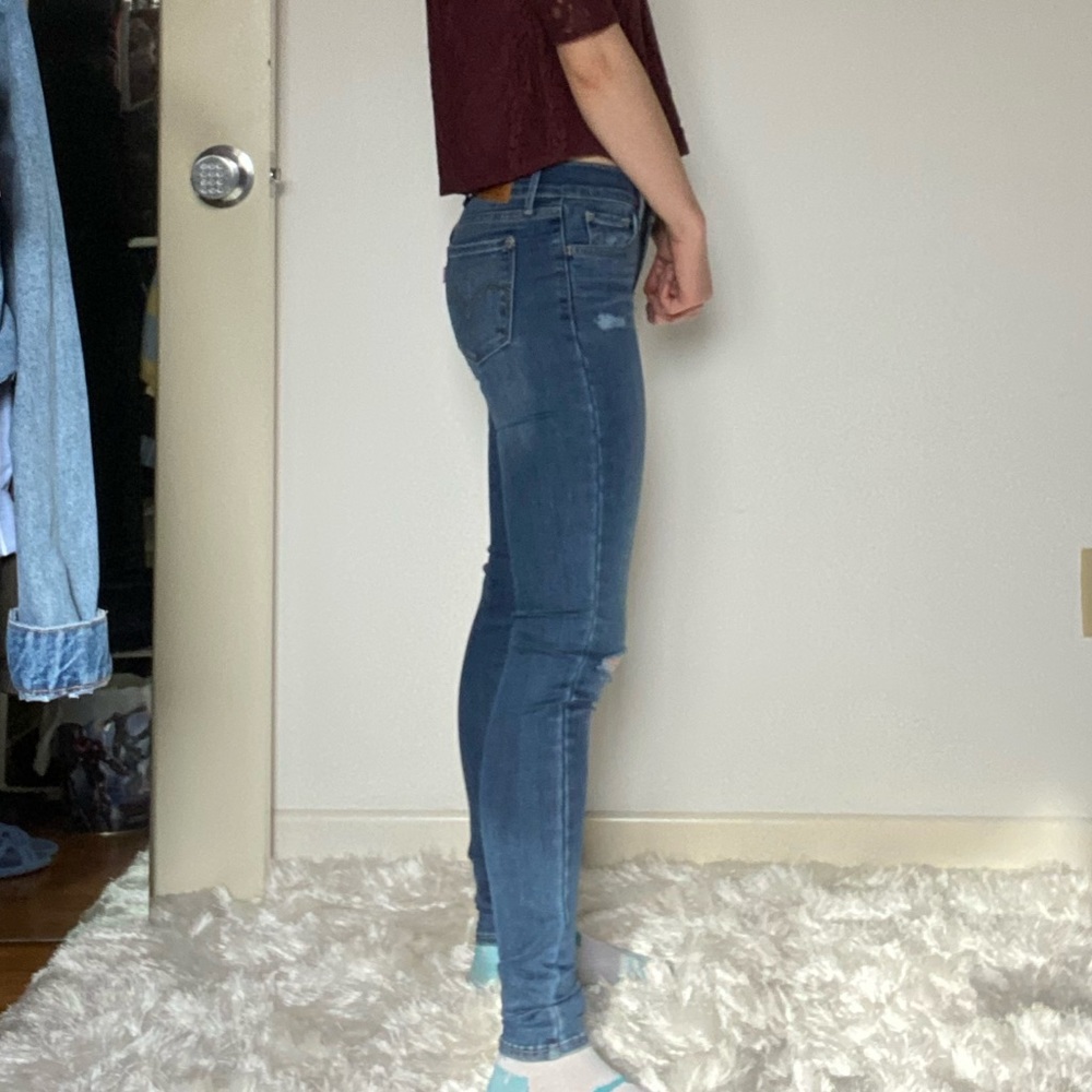 710 Levi’s - Picture 3 of 8
